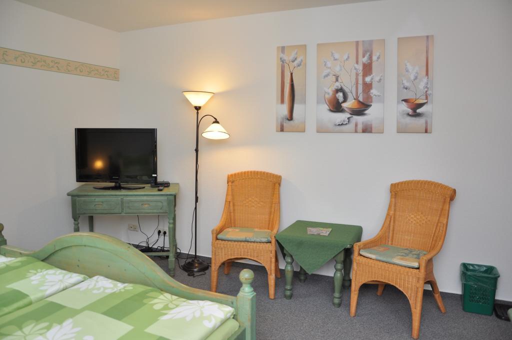 Steakhouse & Pension Crazy Horse Зуль Номер фото